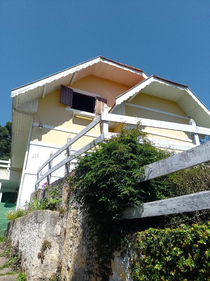 Campos do JordãoQuartos Para Hospedagem Da Casa Amarelaアパートメント エクステリア 写真