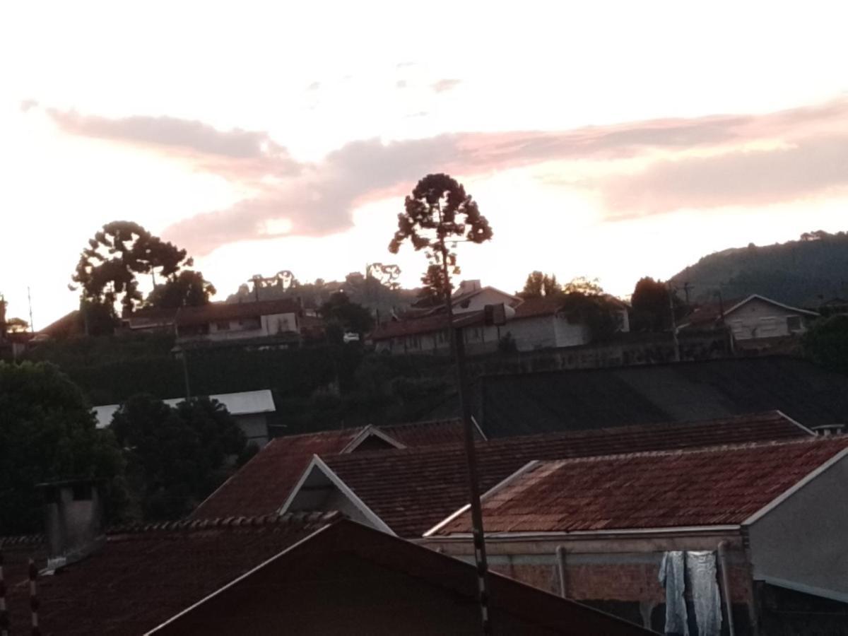 Campos do JordãoQuartos Para Hospedagem Da Casa Amarelaアパートメント エクステリア 写真