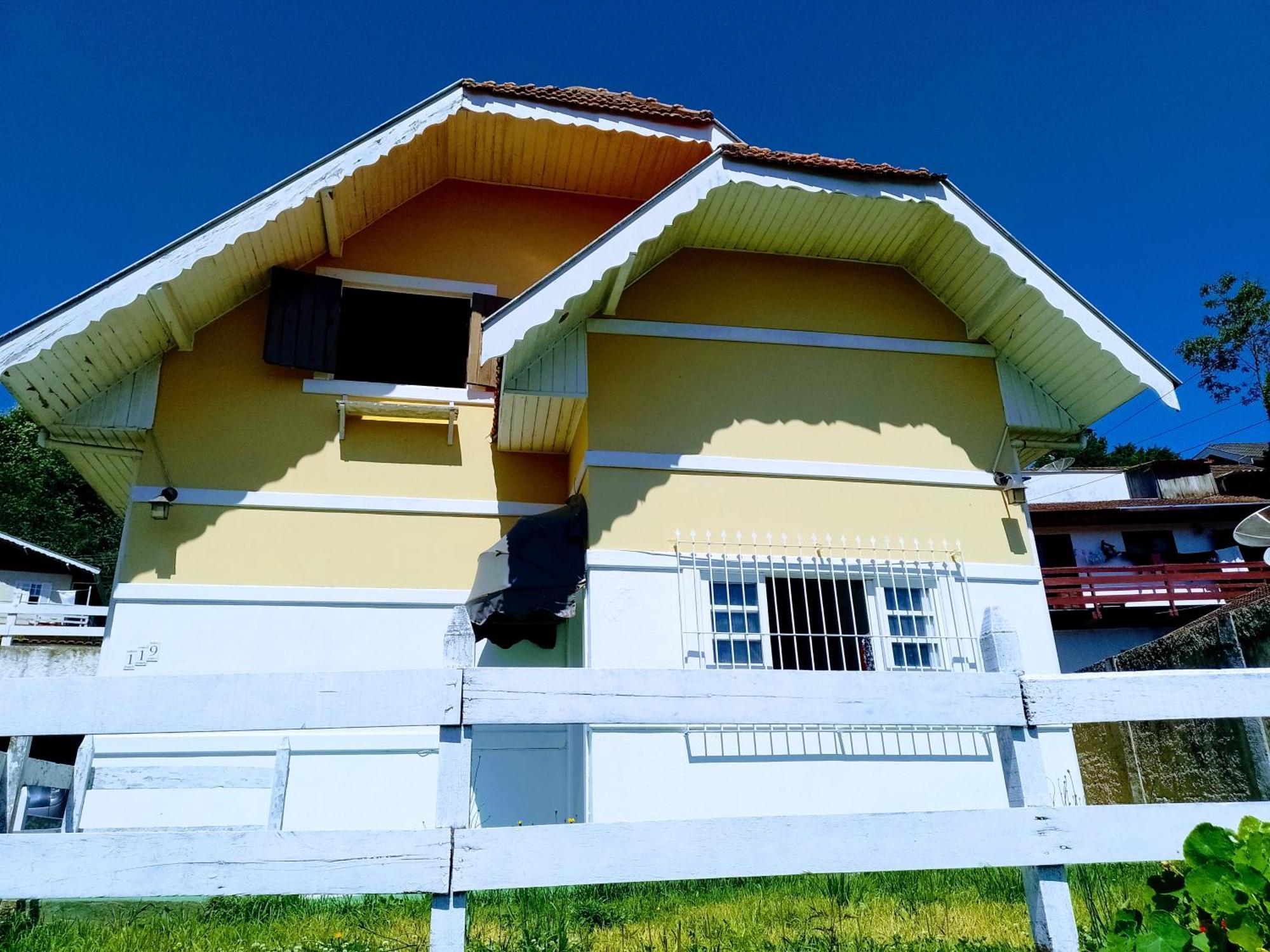 Campos do JordãoQuartos Para Hospedagem Da Casa Amarelaアパートメント エクステリア 写真